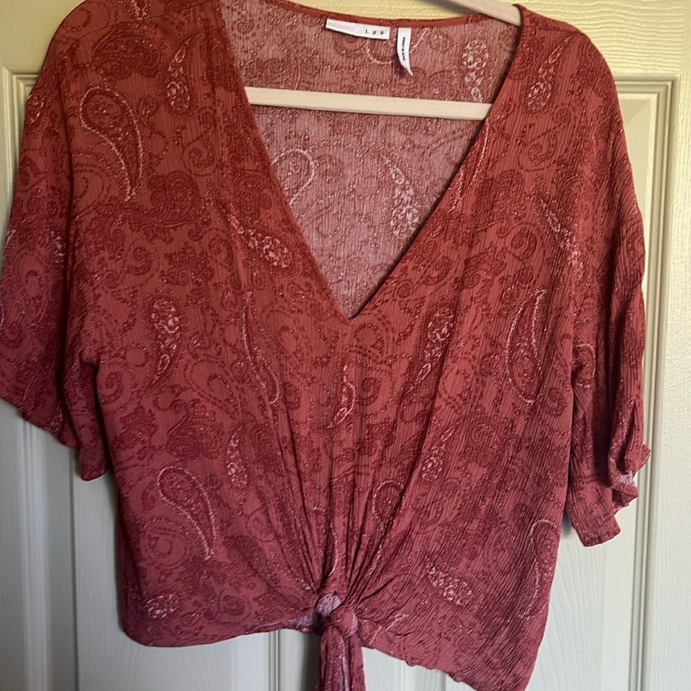 Rhee Tie Front Short Top